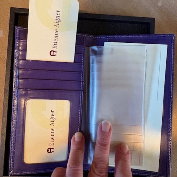 New Old Stock Etienne Aigner 80s 90s Purple Croco Embossed Leather Wallet - Picture 3 of 7